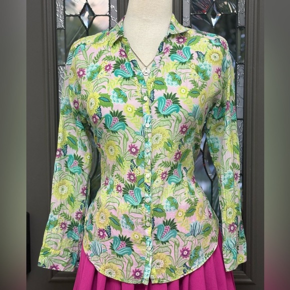 J. Jill Silk Blend Floral Jasmine Whimsical Blooms 
Button-Up Blouse - Picture 2 of 9